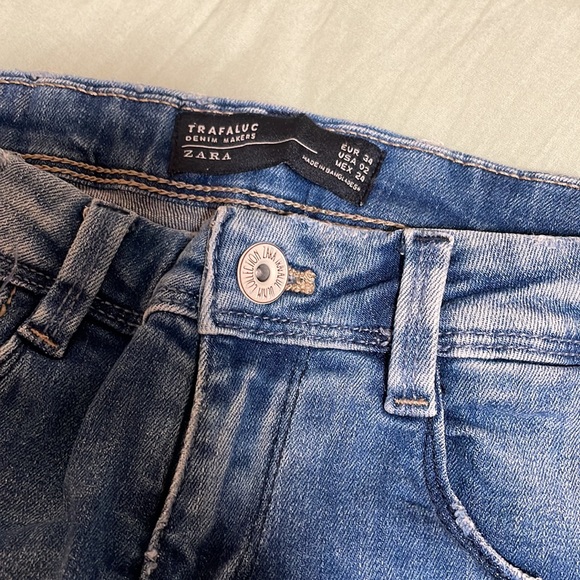 ZARA SKINNY JEANS // SIZE 2 - Picture 5 of 5